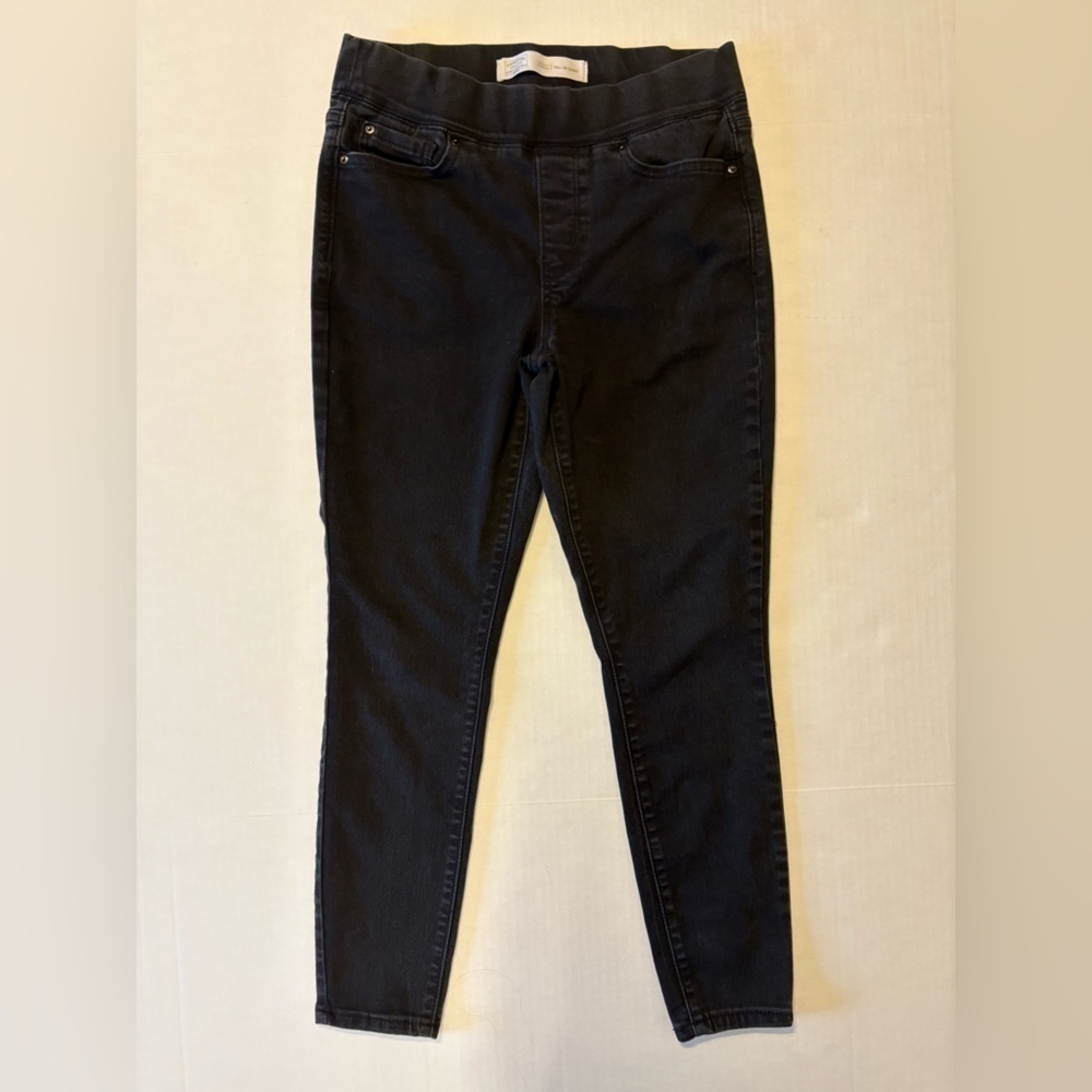 Signature by Levi Stauss black pull-on skinny jeans size 6S 28x28